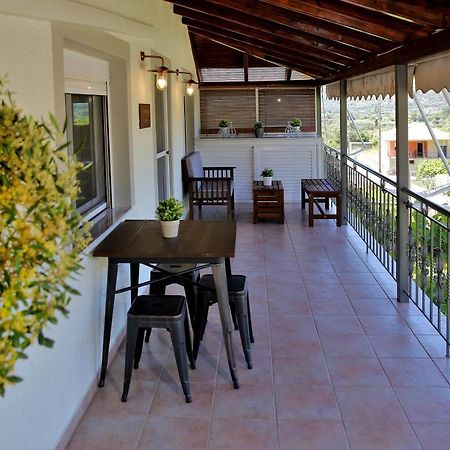 "Elegant & Quiet House" Apartman Igumeníca Kültér fotó